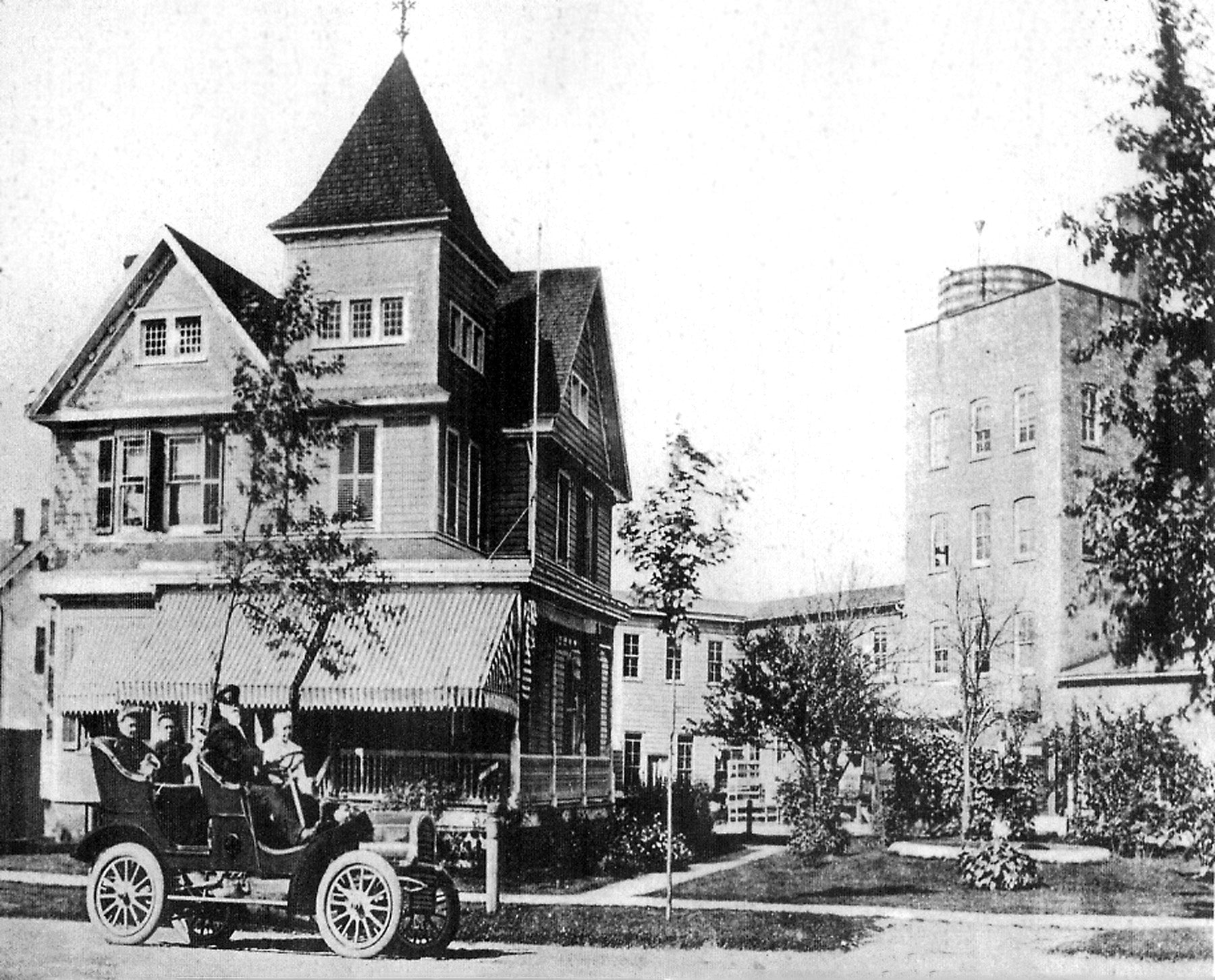 De Braun house, moved to 234 Third Avenue