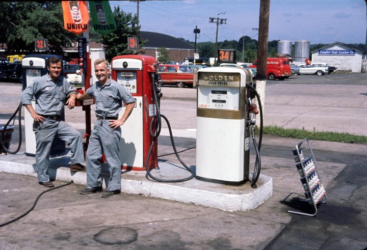 Gas Station on Irvington, opposite Comfort Coal