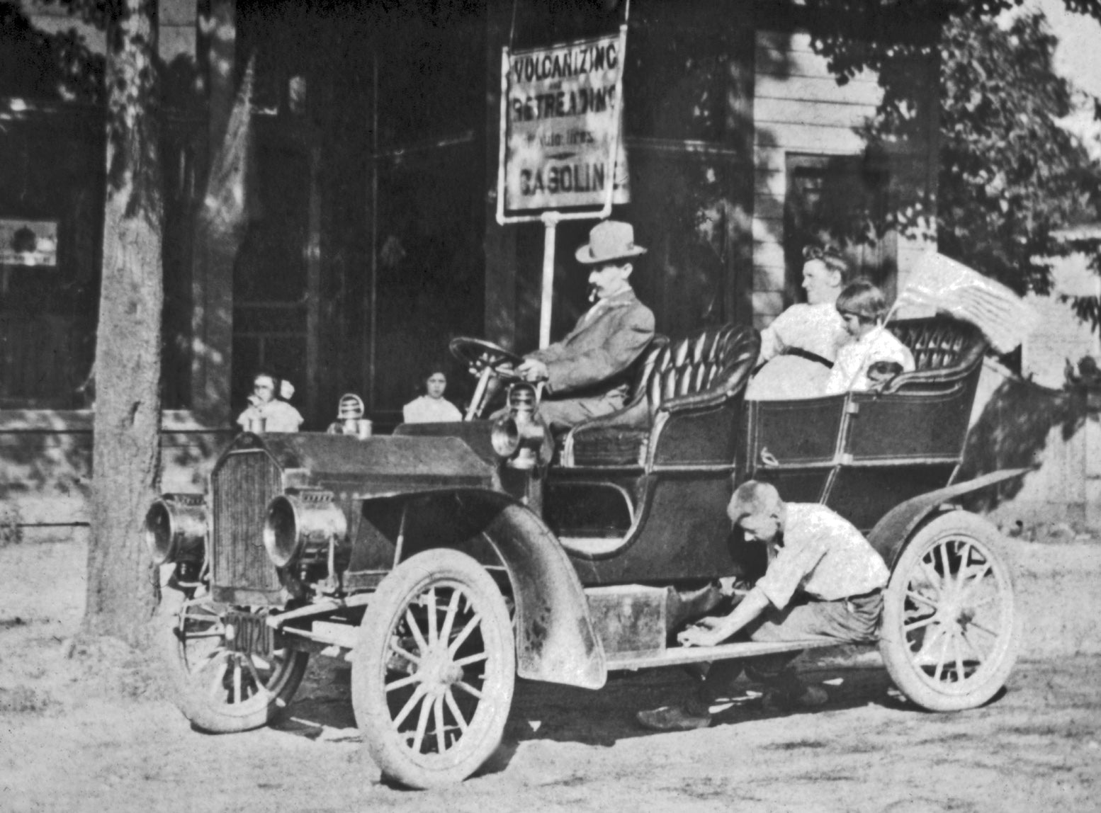 Mr. Volz taking his family out for a Sunday Drive
